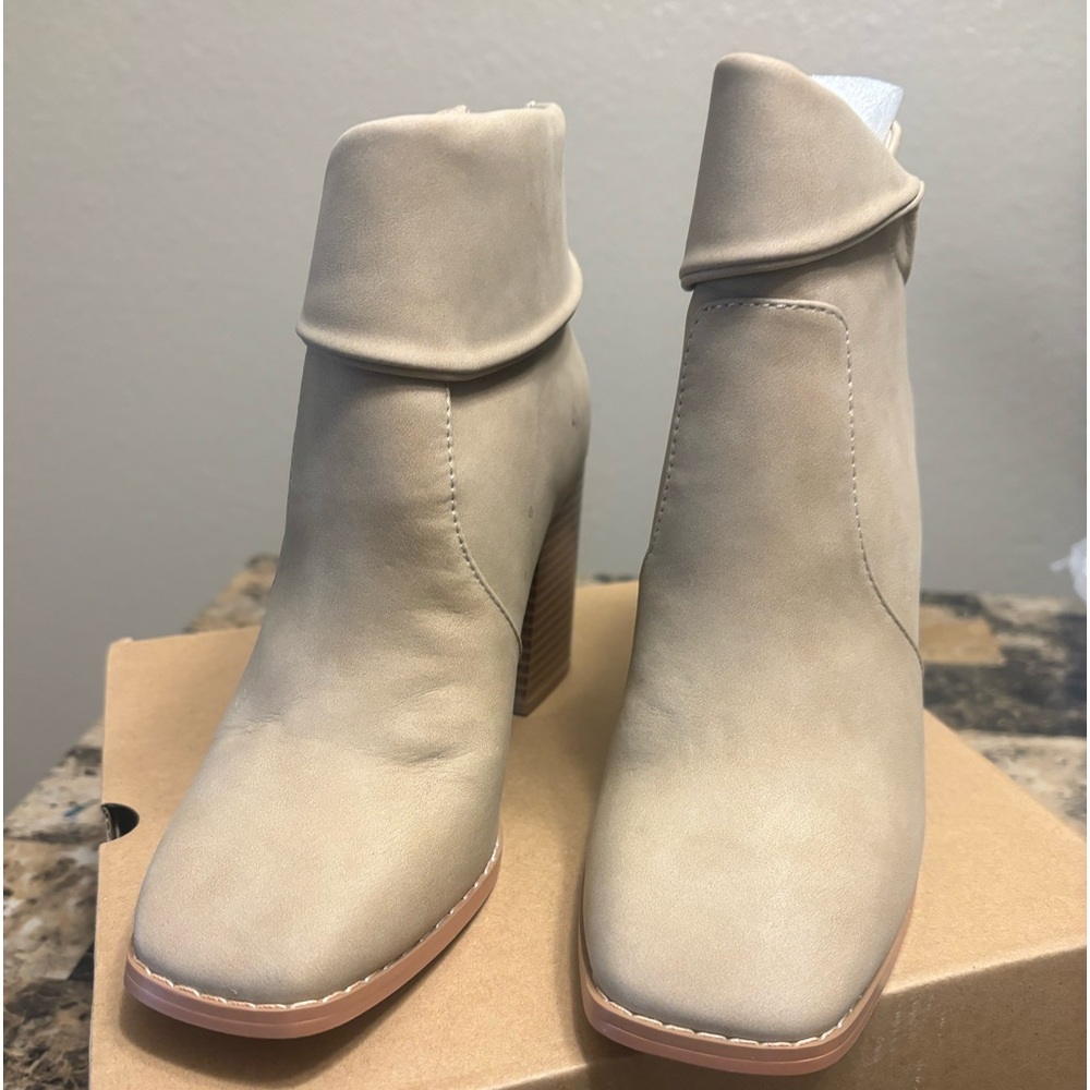 NEW Microsuede ankle boots
